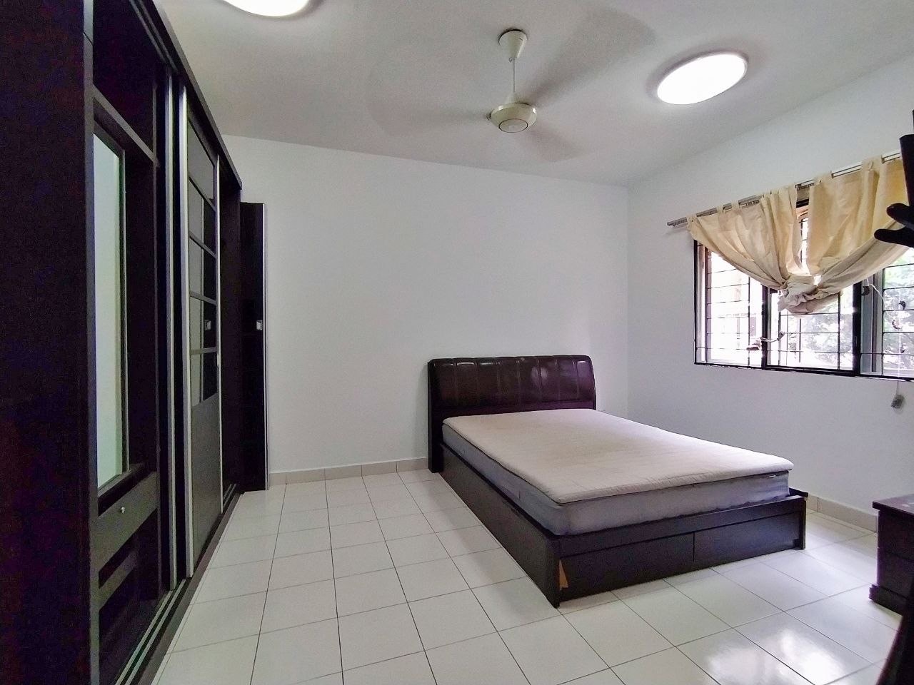 Puncak Nusa Kelana, Ara Damansara - Damansara